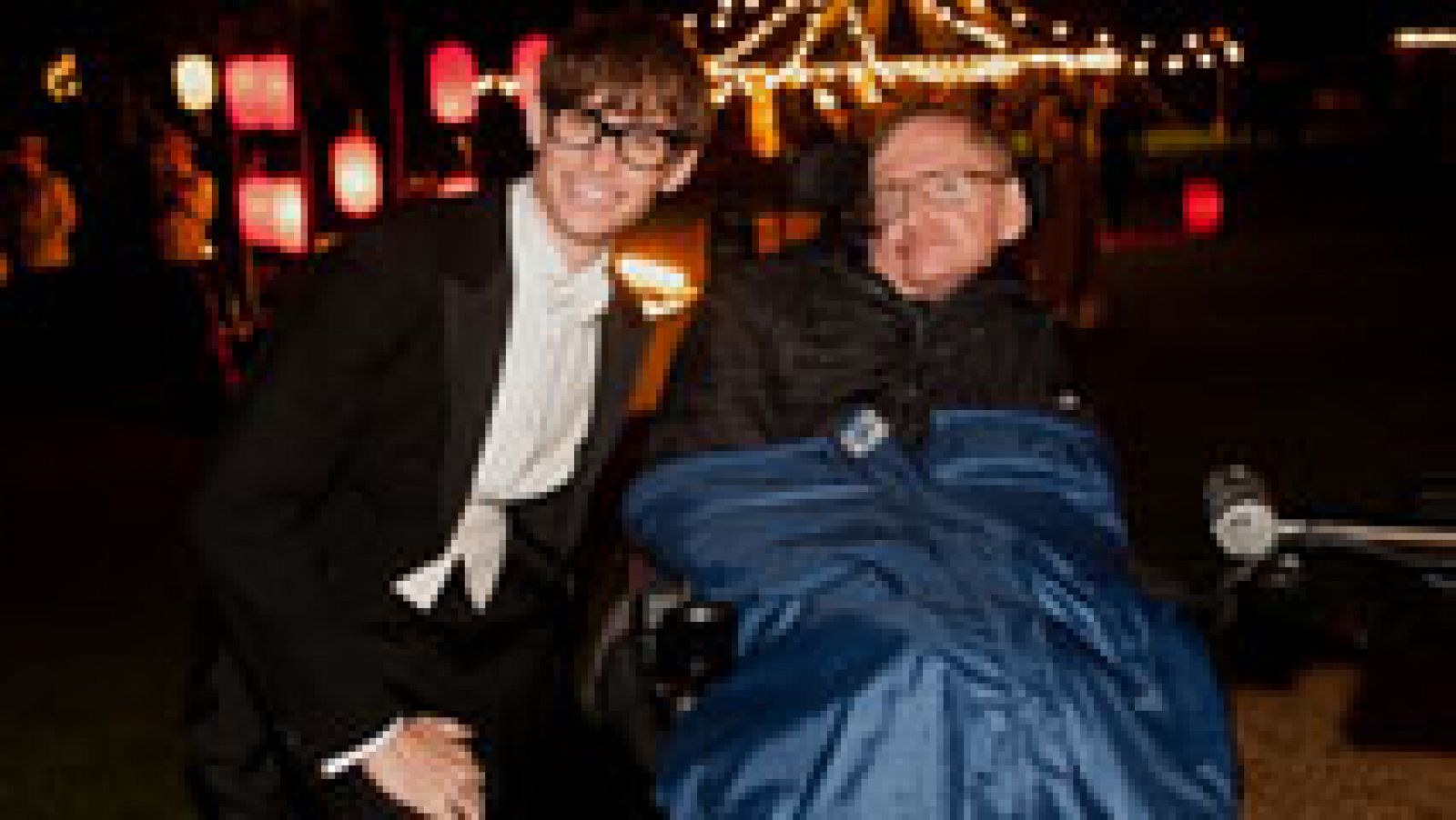 Cultura en Rtve.es: 'Making of' de 'La teoría del todo' con Stephen Hawking      | RTVE Play