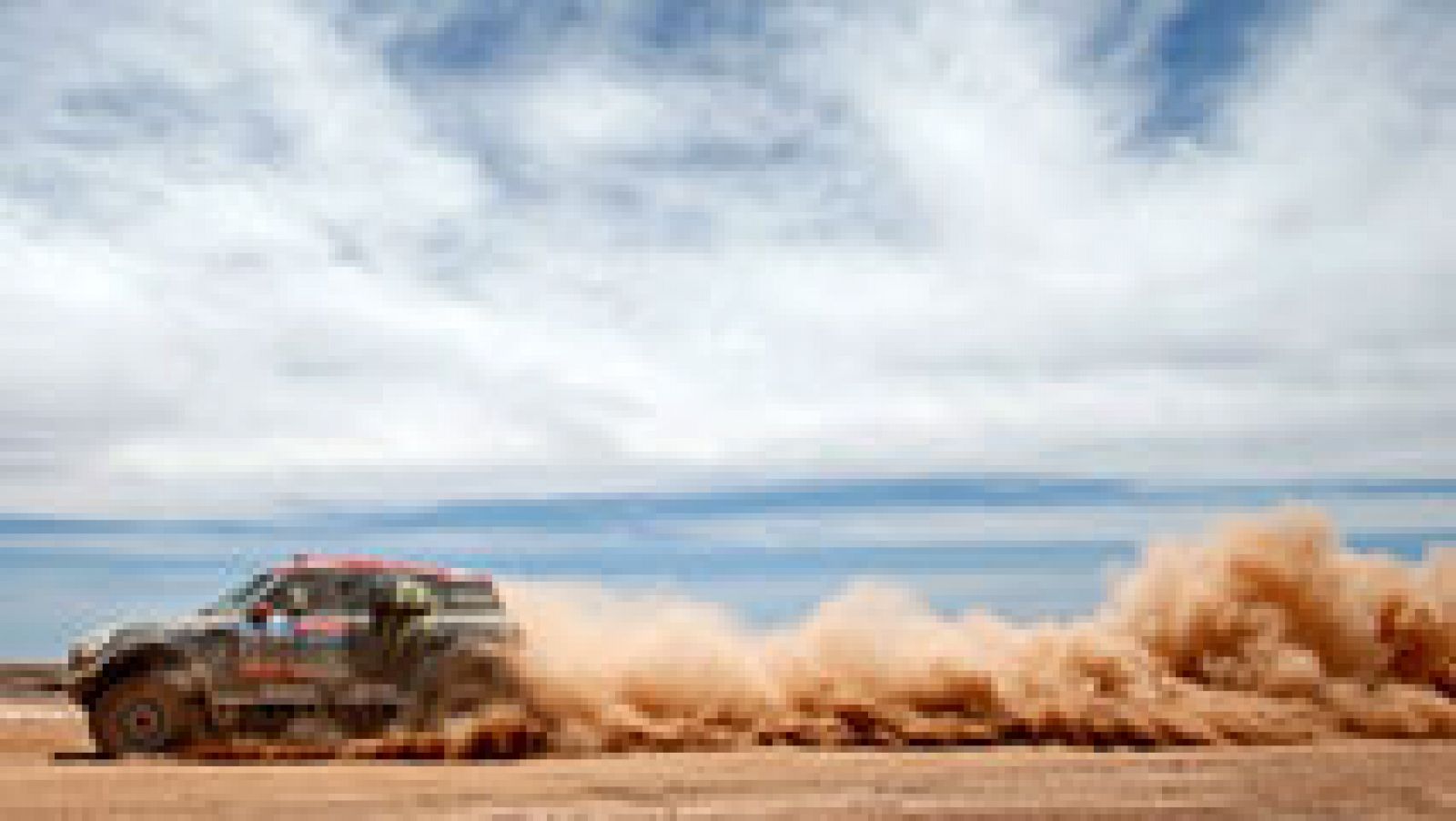 Todos los preparativos y la inversión de un año pueden arruinarse en solo unos kilómetros  si la mecánica falla. Le pasó a Nani Roma y es la pesadilla de los participantes del Dakar.