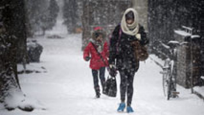 Telediario 1 - El virus de la gripe satura los hospitales