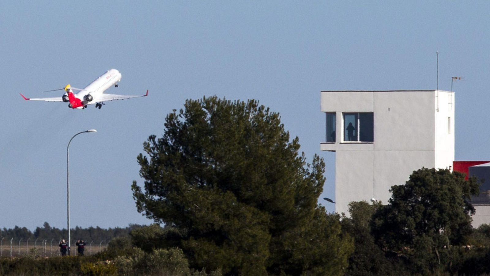 Despega el primer vuelo del aeropuerto de Castellón, casi cuatro años después de su inauguración