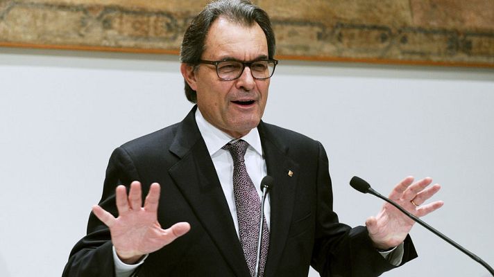 Telediario 1 - Mas adelanta las elecciones en Cataluña al 27 de septiembre de 2015 tras pactar con ERC