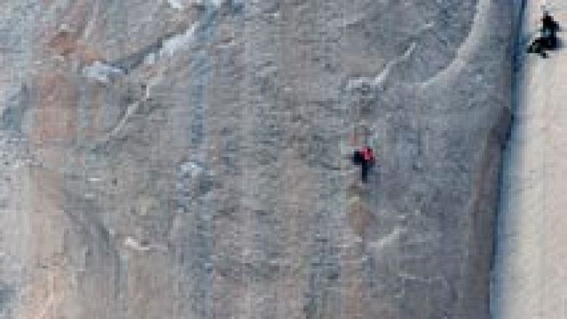 Dos estadounidenses escalan El Capitán de Yosemite