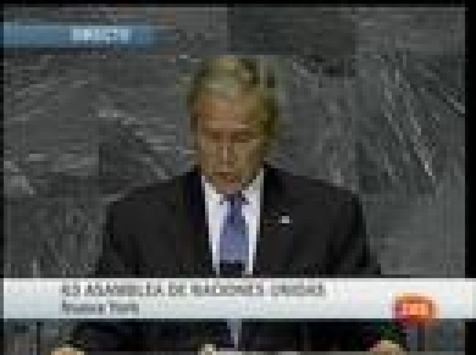 George W. Bush pronuncia en la Asamblea General de la ONU su último discurso como Presidente de los Estados Unidos.