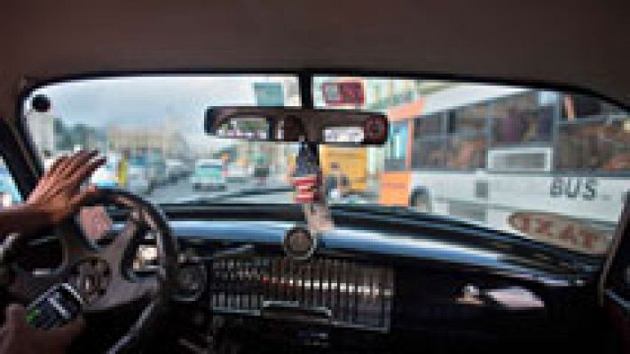 Telediario 1 - Aumentan las reservas de vuelos desde Estados Unidos a Cuba