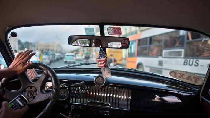 Telediario 1 - Aumentan las reservas de vuelos desde Estados Unidos a Cuba