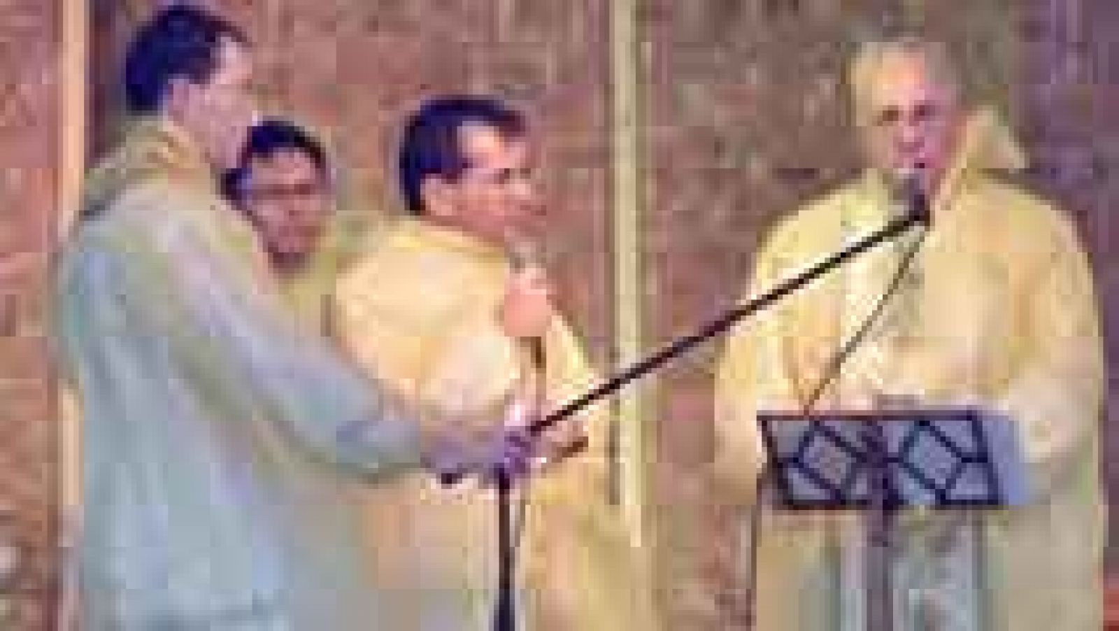 El papa visita Tacloban, arrasada por el tifón Yolanda de 2013