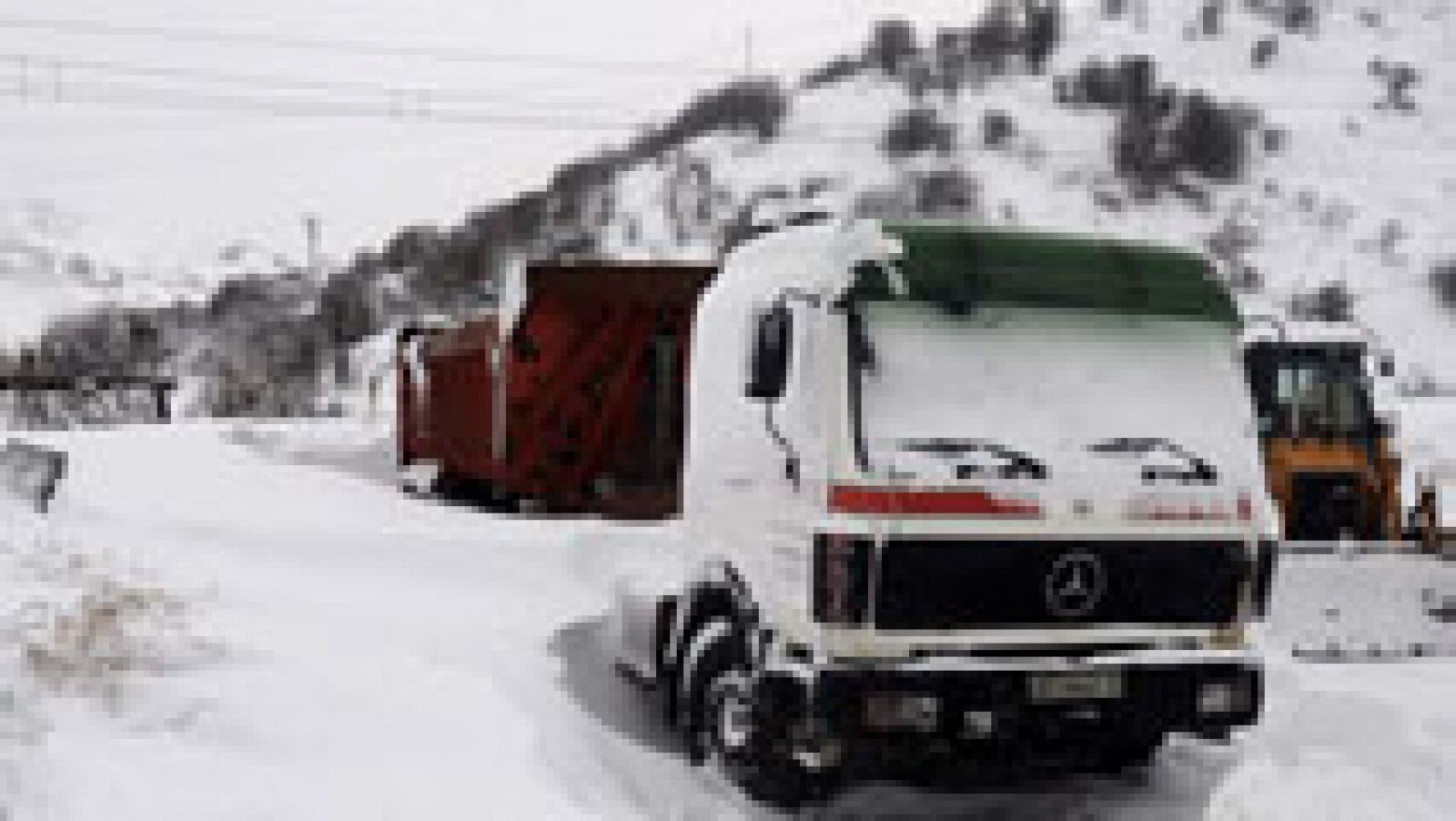 Telediario 1: Puertos cerrados y alumnos sin clases por la nieve | RTVE Play