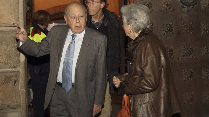 Telediario 1 - Anticorrupción ve imprescindible investigar "el enriquecimiento sospechoso" de Jordi Pujol