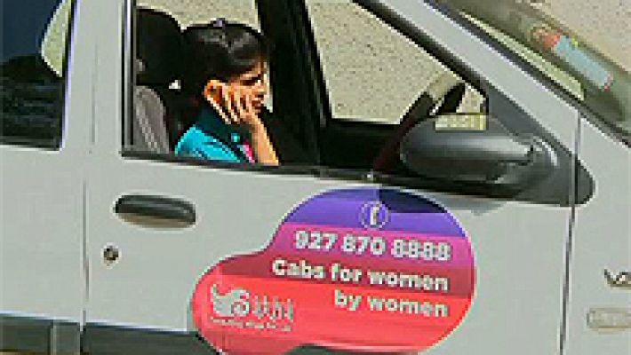 India estrena un servicio de taxis solo para mujeres