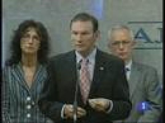  - Ibarretxe firma el manifiesto