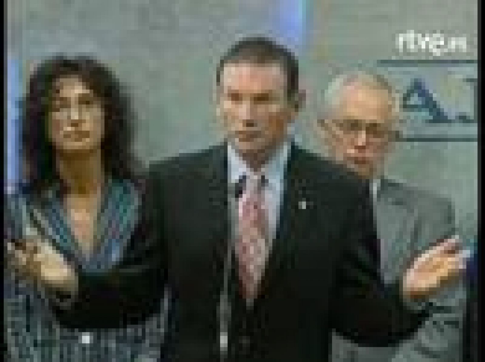 Vídeo íntegro de la firma de Ibarretxe del manifiesto de apoyo a la consulta