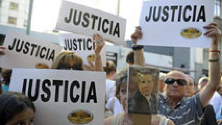 Miles de personas se concentran para pedir justicia por la muerte del fiscal Alberto Nisman