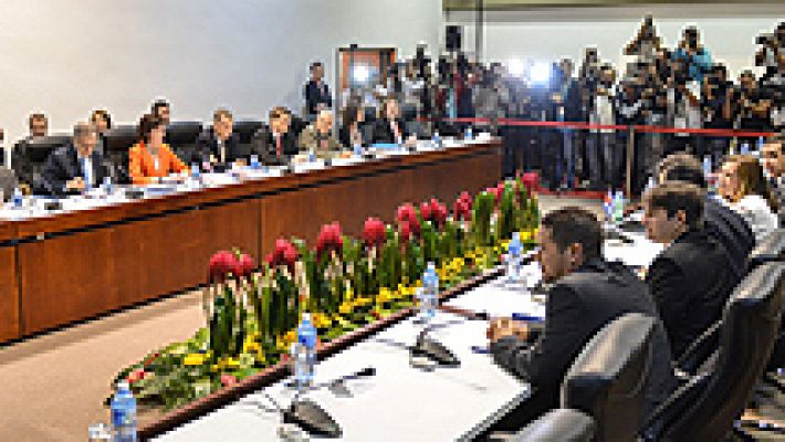 Telediario 1 - Cuba y EE.UU. abordan la apertura de embajadas en su primera reunión