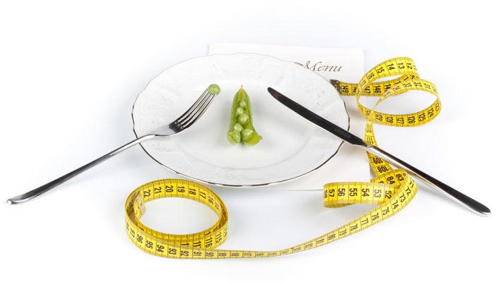 Telediario 1 - Una madre emprende una batalla legal contra la apología de la anorexia