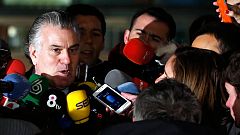 Luis Bárcenas comparece ante los medios tras salir de la cárcel