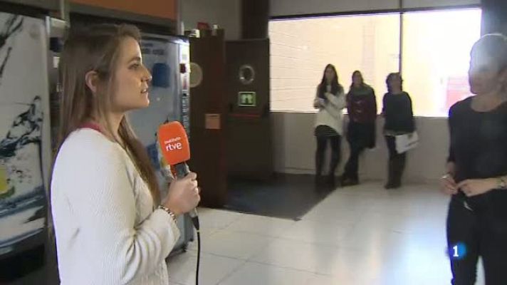 L'Informatiu - Els científics aprenen a comunicar a l'Institut de RTVE