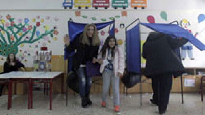 Telediario 1 - El sistema electoral griego se llama proporcional reforzado