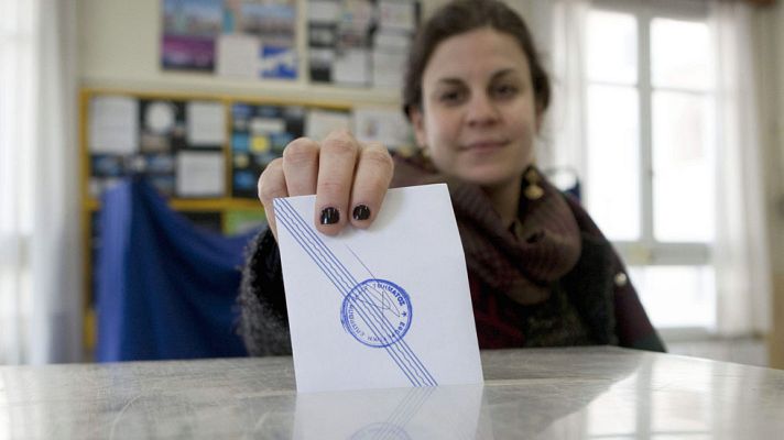 Telediario 1 - Amecer Dorado habría logrado la tercera posición en Grecia