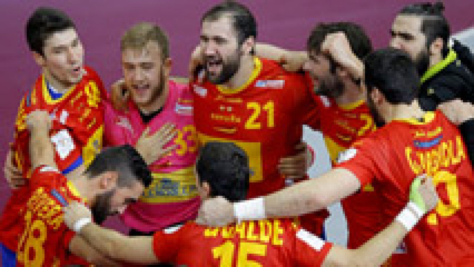 La selección española ha conseguido su pase a los cuartos de final del Mundial de Catar al tumbar a Túnez con un inapelable 28-20.