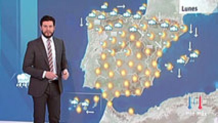Poco nuboso en la mayoría de la Península y viento intenso en Girona y Baleares