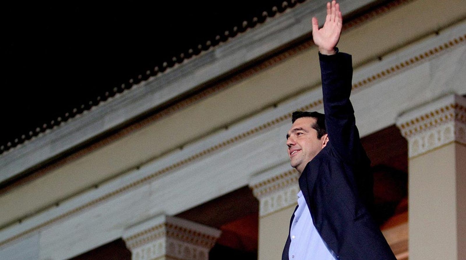 PP y PSOE creen que "España no es Grecia" y Podemos que Syriza cortará con "la austeridad"