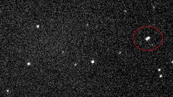 Secuencia de imágenes del asteroide 2004BL86