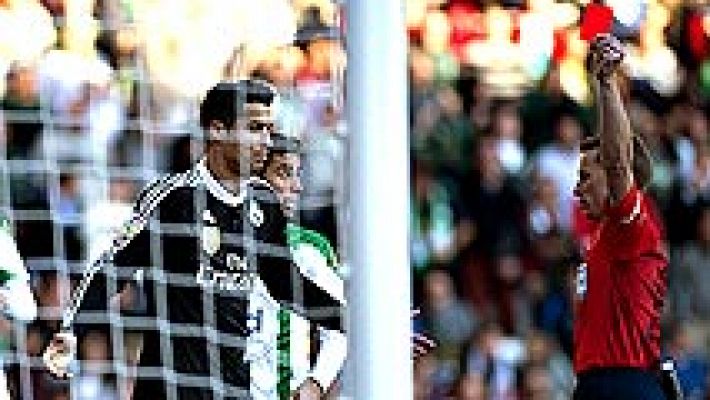 Cristiano Ronaldo podría perderse el derbi por sanción