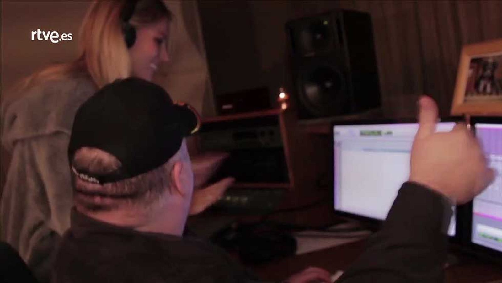 Así suena "Amanecer" de Edurne