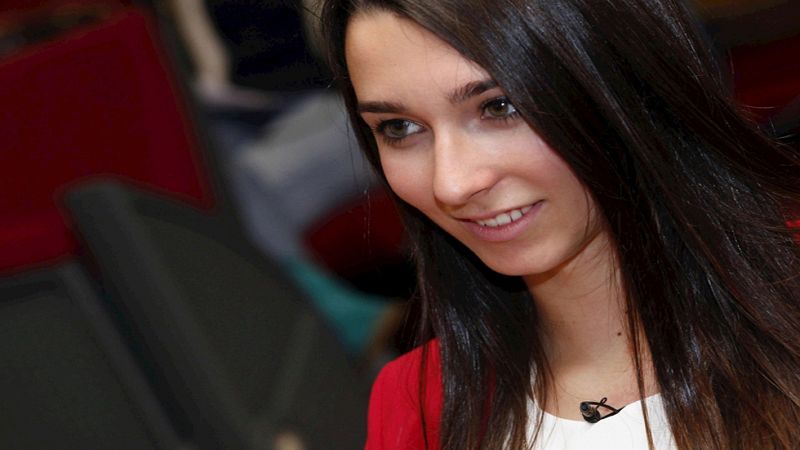 Amigas y conocidas - Lola, primera menor transexual que aspira a reina del Carnaval