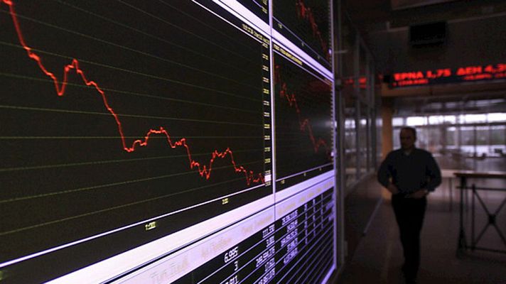 Telediario 1 - La fuga de capitales se extiende en Grecia
