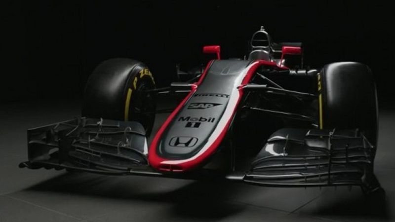 La escudería británica McLaren presentó hoy el MP4-30, el bólido que pilotarán el español Fernando Alonso y el inglés Jenson Button en la temporada 2015 de Fórmula Uno.