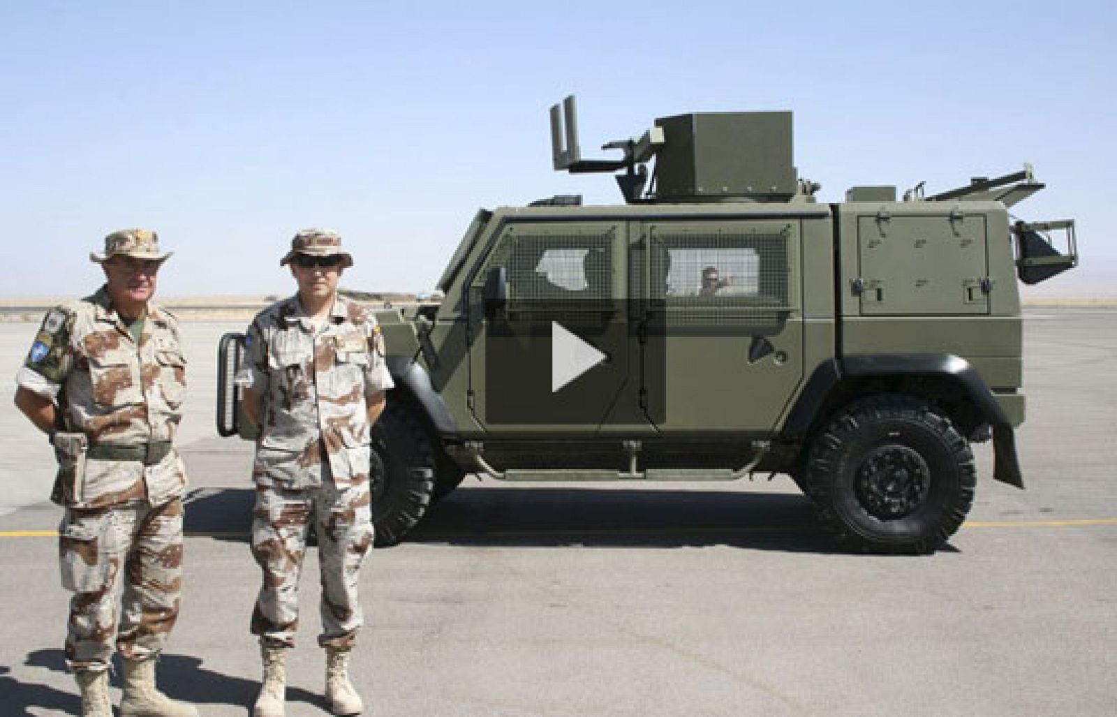 Los nuevos blindados llegan a Afganistán | Ver