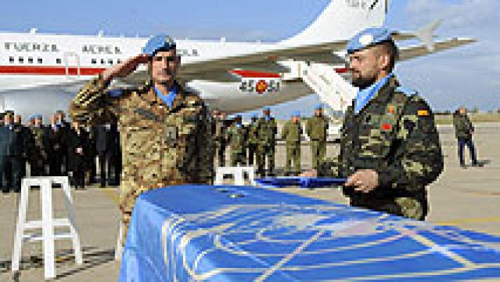 Telediario 1 - Investigación sobre la muerte del soldado español