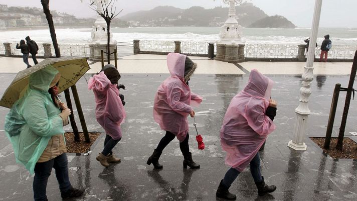 Telediario 1 - El temporal pone en alerta a toda la Península