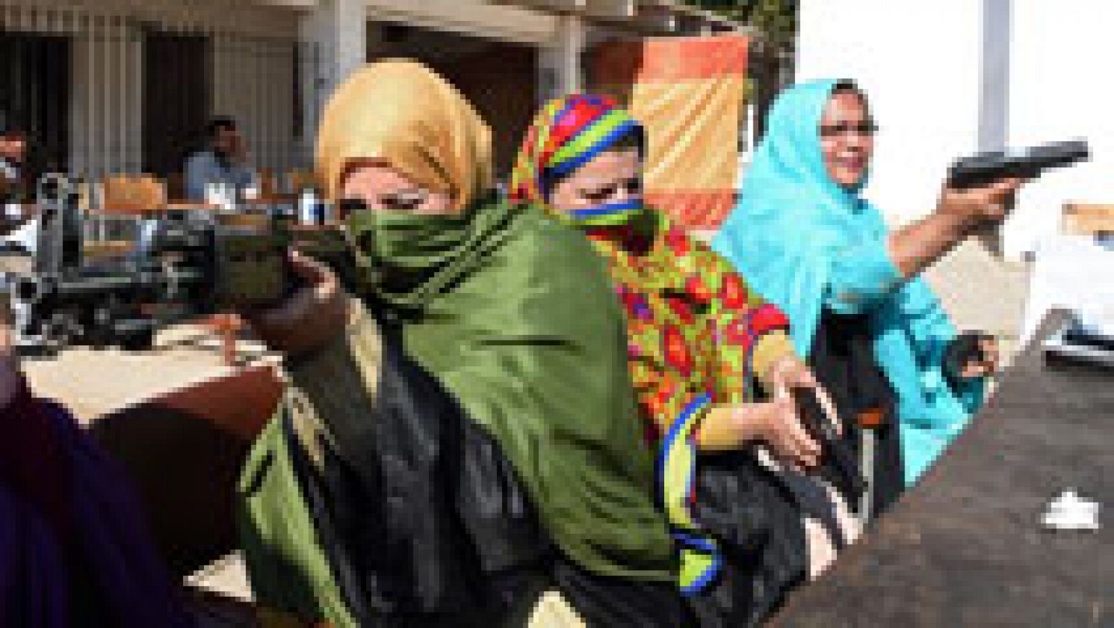 Telediario 1: Pakistán autoriza a los profesores a llevar armas en clase | RTVE Play