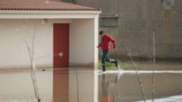Telediario 1 - El temporal mantiene el riesgo de inundaciones y nevadas