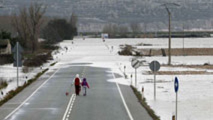 Viento fuerte en Galicia y el Mediterráneo 