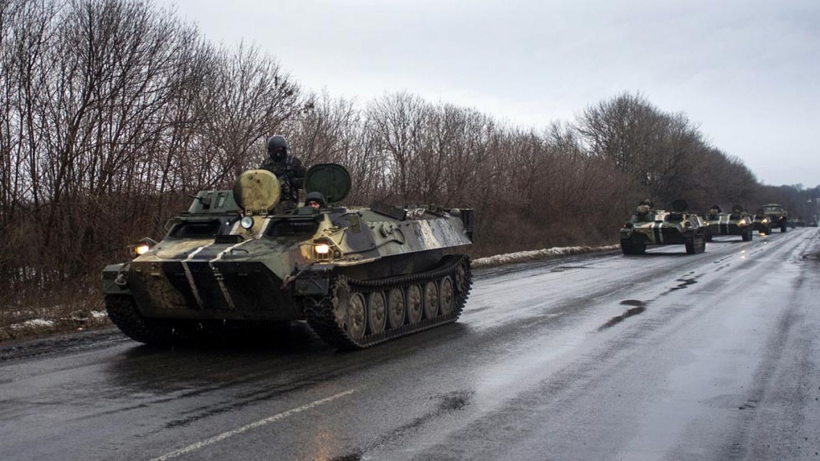 Prorrusos y Ejército ucraniano pelean por la localidad de Debáltsevo