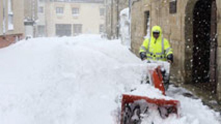 Telediario 1 - ¿Cómo se enfrentan al frío los trabajadores al aire libre?