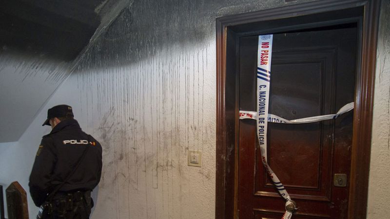 Un incendio provoca la muerte de una anciana y su nieta en Sevilla