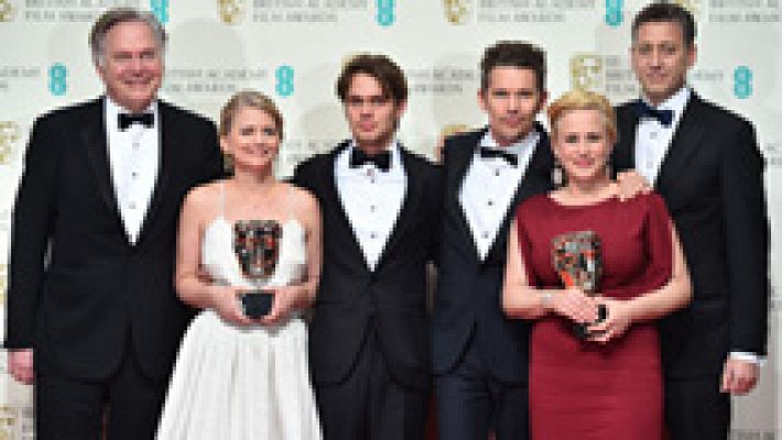 Telediario 1 - 'Boyhood' y 'La teoría del todo' triunfan en los Bafta 2015