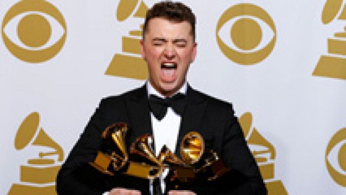 Telediario 1 - Sam Smith triunfa con cuatro premios en los Grammy 2015