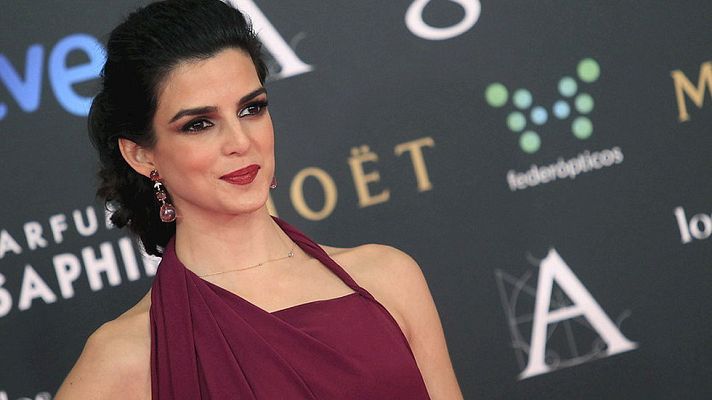 Premios Goya - Clara Lago en la alfombra roja de los Goyas Golfos