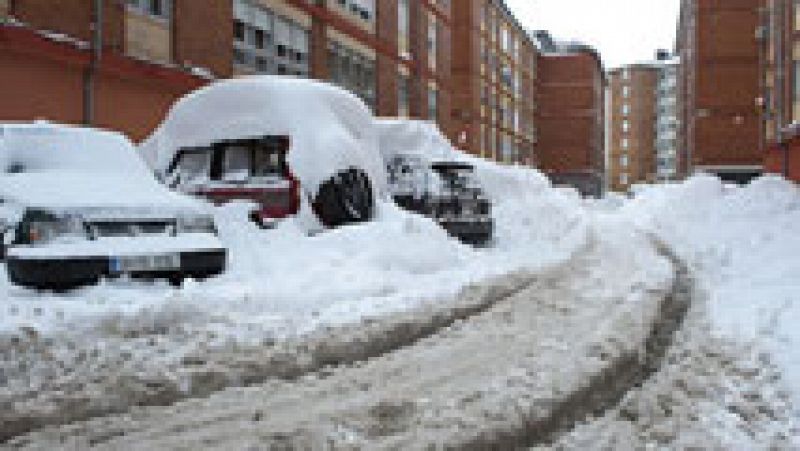 Persisten la nieve y el frío en las regiones del Cantábrico