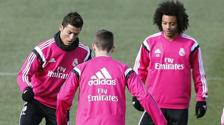 Telediario 1 - El Madrid, concentrado en el entrenamiento para superar la crisis