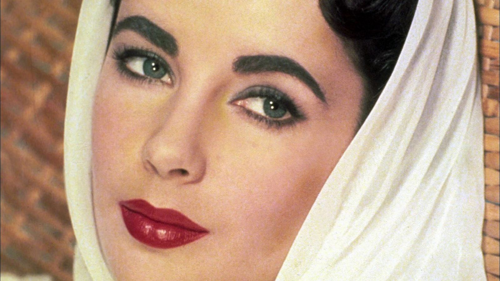 La Noche Temática -Avance: 'El rostro de Elizabeth Taylor'