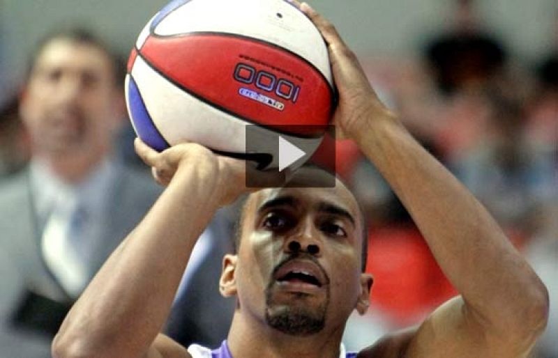 El "cañonero" Louis Bullock