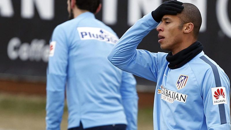 Solo siete minutos y nunca como titulares... Ese es el titular de la solución de Simeone para Vigo... Las bajas obligan al argentino a alinear a Torres, Griezzman y Mandzukic... No hay margen aunque hace unos días se goleara al Madrid. 