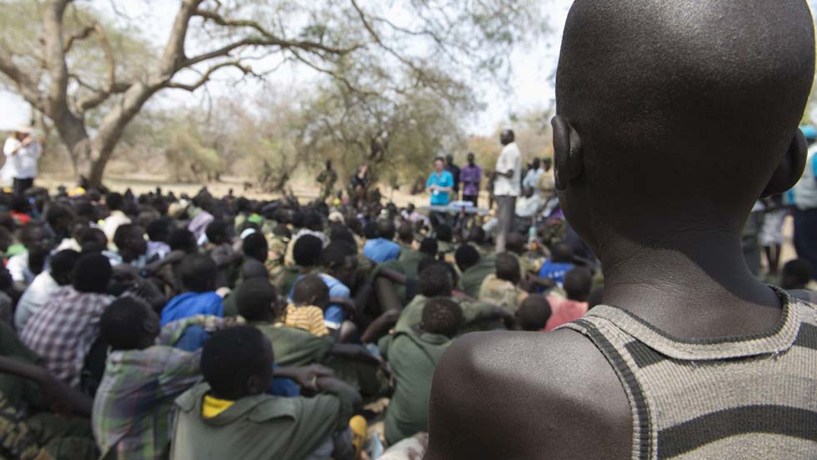 Niños entrenados para matar y morir por el Estado Islámico | Ver