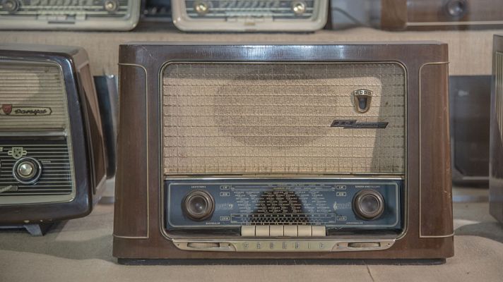 Telediario 1 - Se celebra el Día Mundial de la Radio